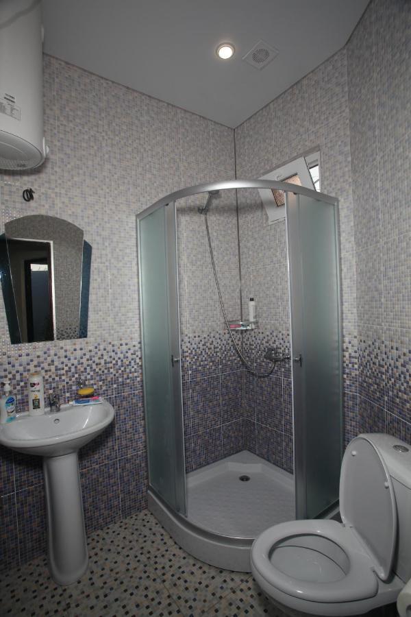 John'S Hotel Сухуми Екстериор снимка